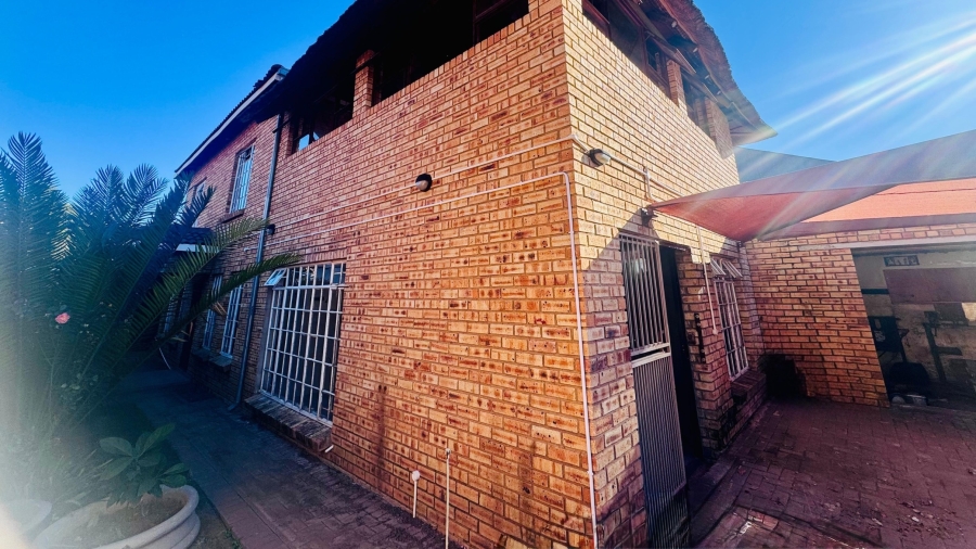 4 Bedroom Property for Sale in Bodorp North West